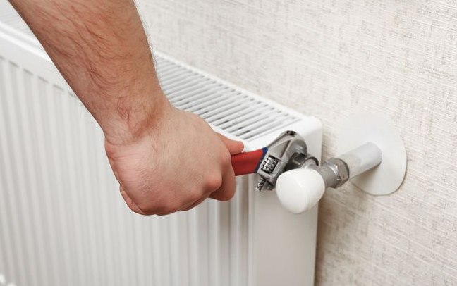 暖氣片溫控設(shè)施不能私自拆除，會(huì)導(dǎo)致樓棟水力失衡